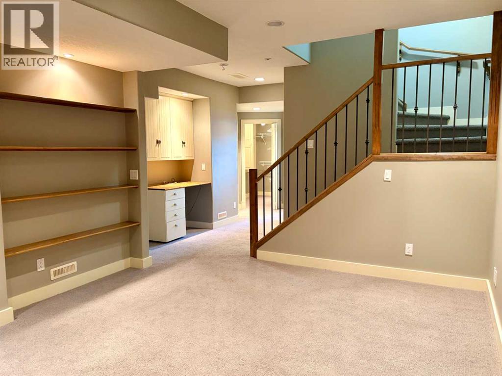 Single Family House for Sale in   Avenue NW Mount Pleasant Calgary 