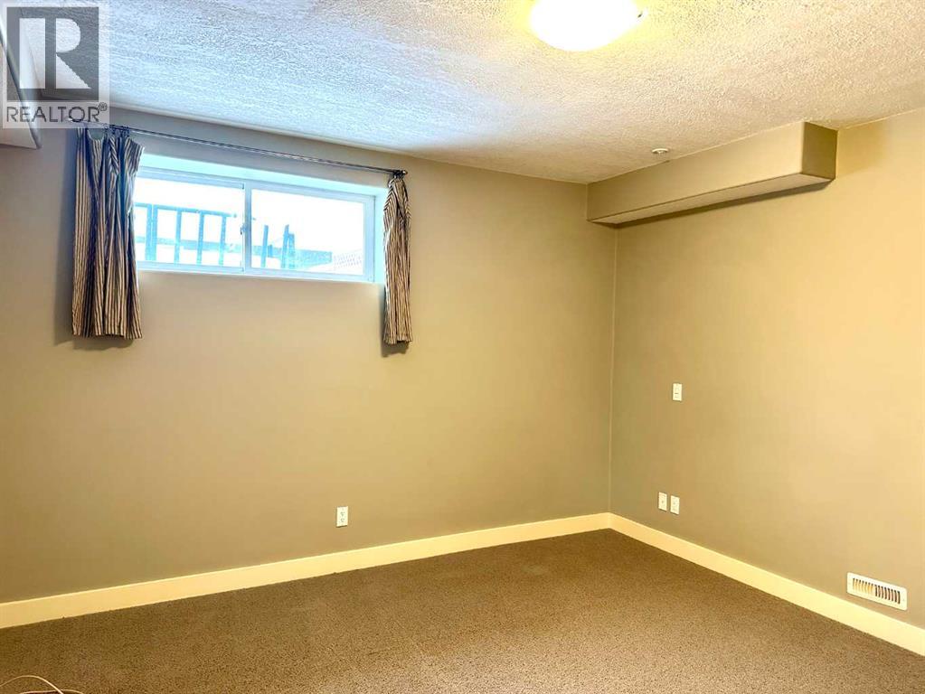 Single Family House for Sale in   Avenue NW Mount Pleasant Calgary 