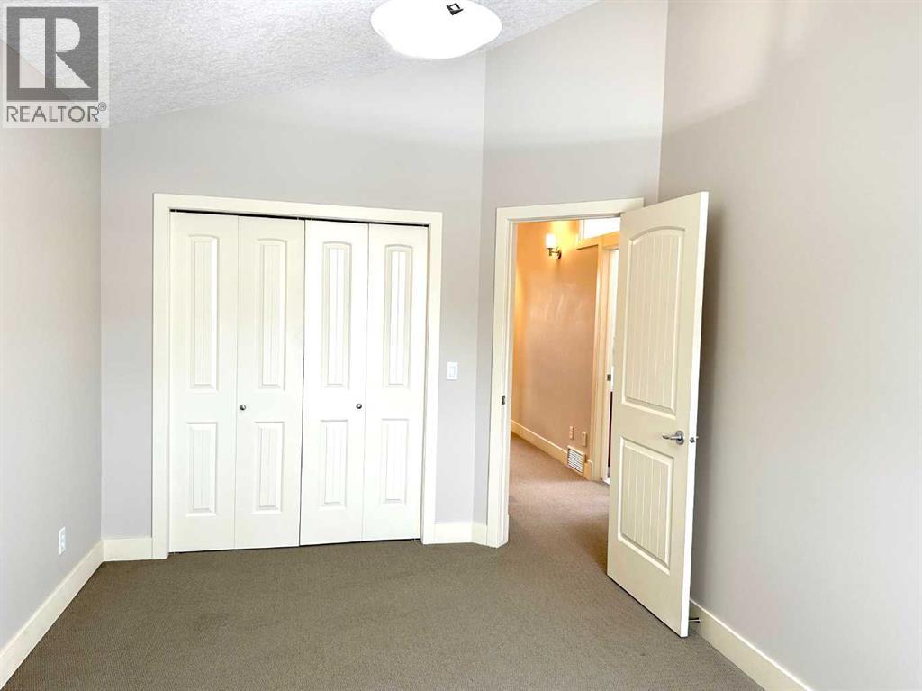 Single Family House for Sale in   Avenue NW Mount Pleasant Calgary 