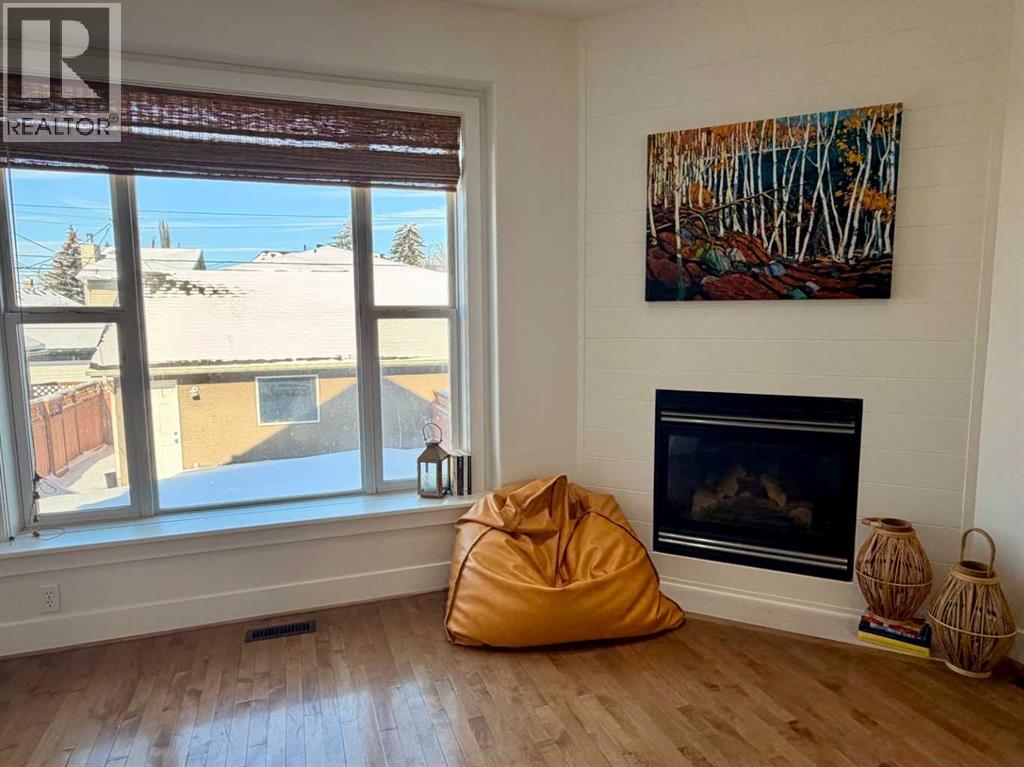 Single Family House for Sale in   Avenue NW Mount Pleasant Calgary 