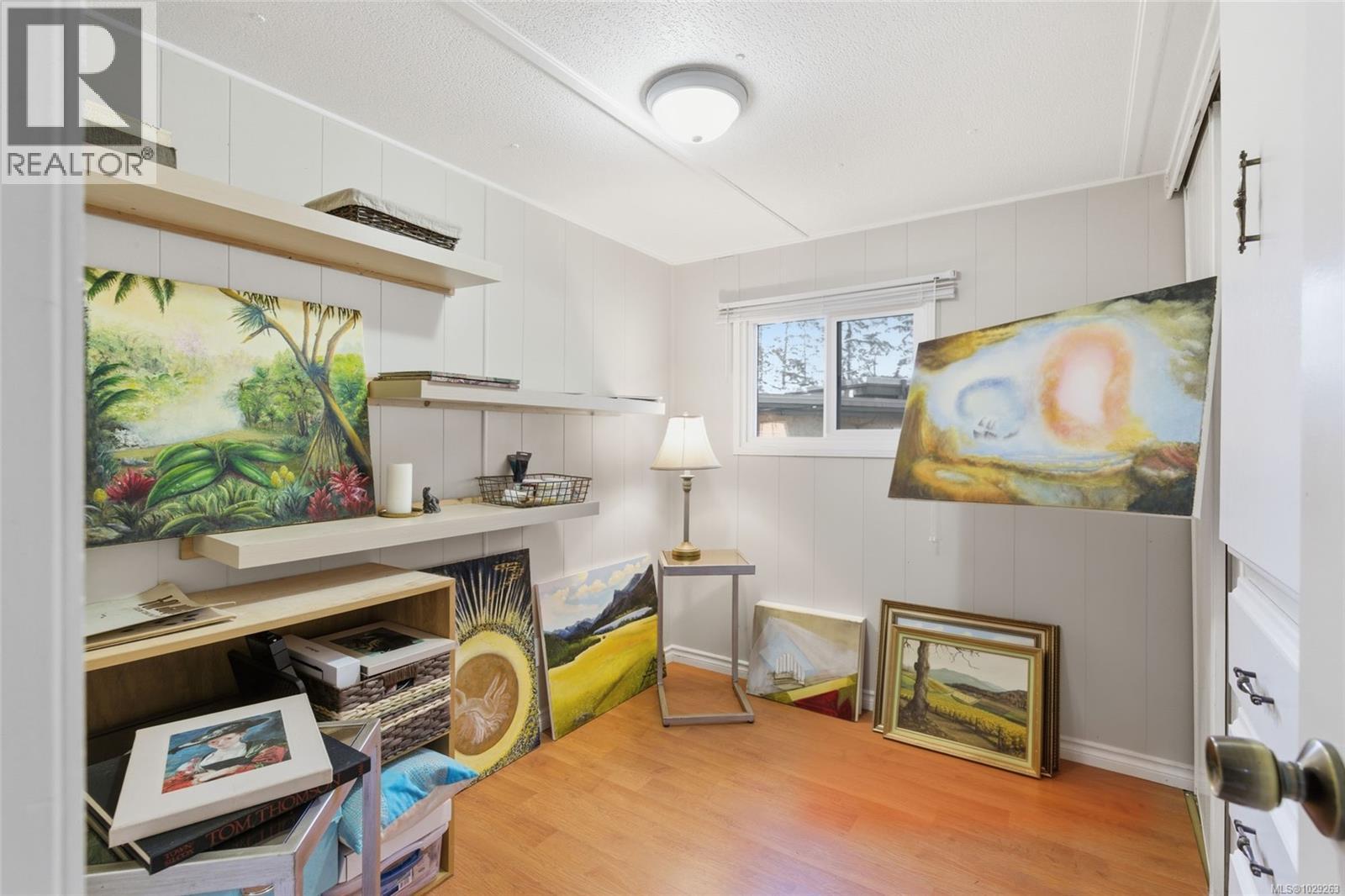 #49 1247 ARBUTUS RD - 8