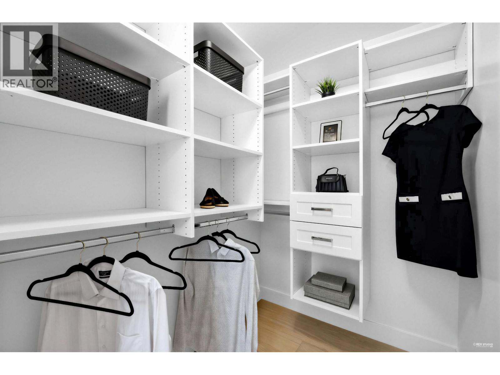 5605 RUMBLE STREET, Burnaby