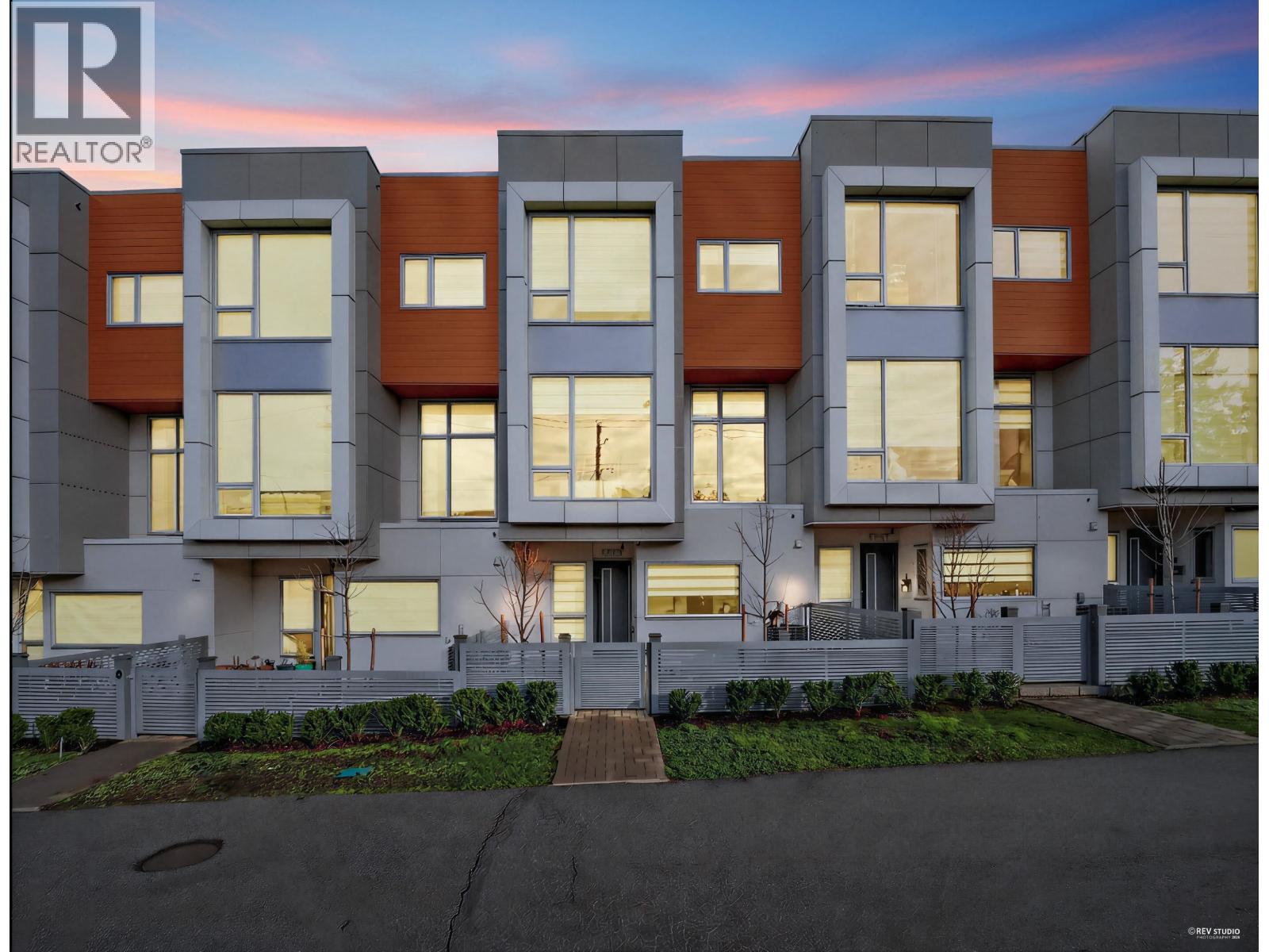 5605 RUMBLE STREET, Burnaby