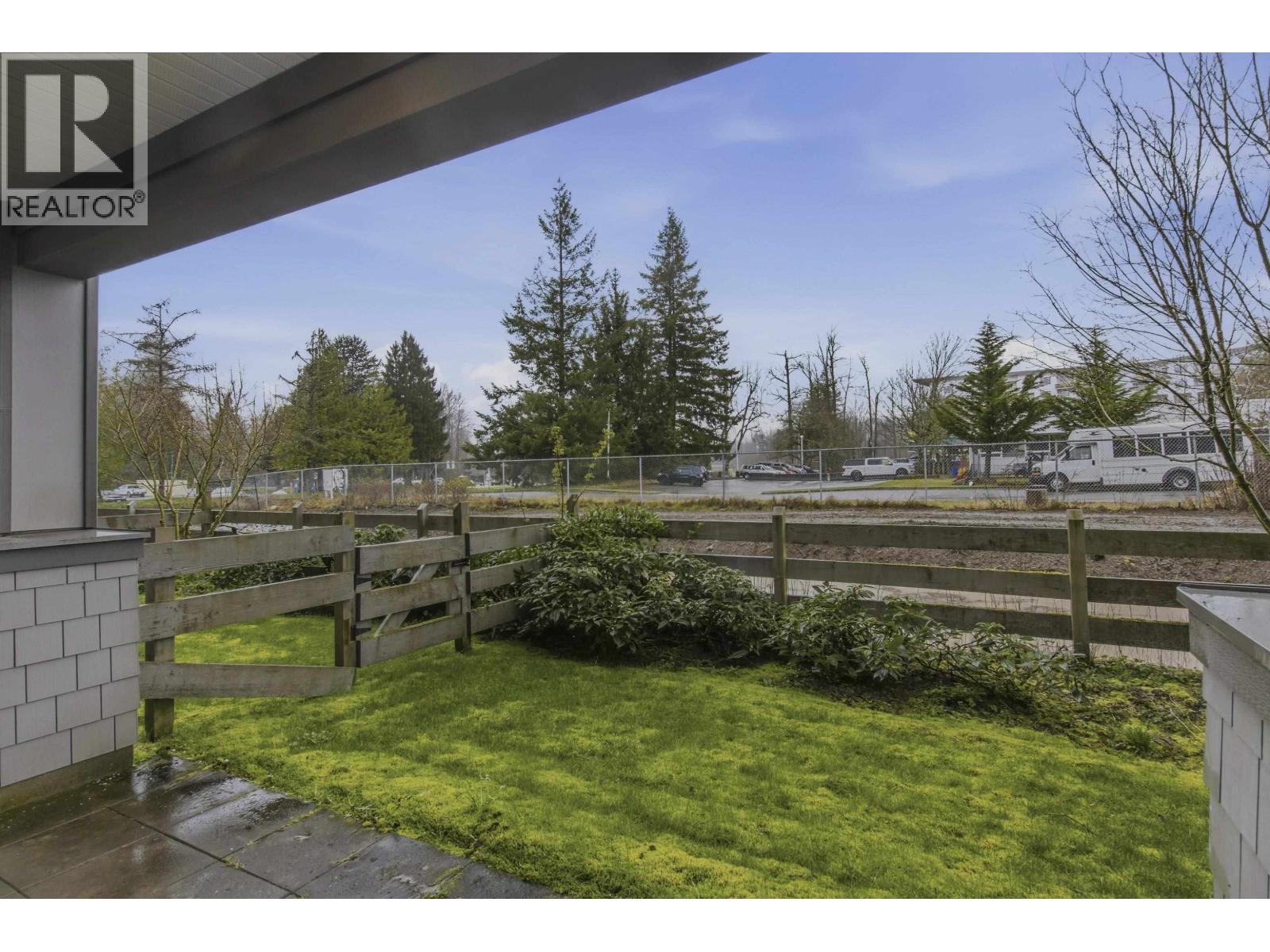 4 39548 LOGGERS LANE, Squamish