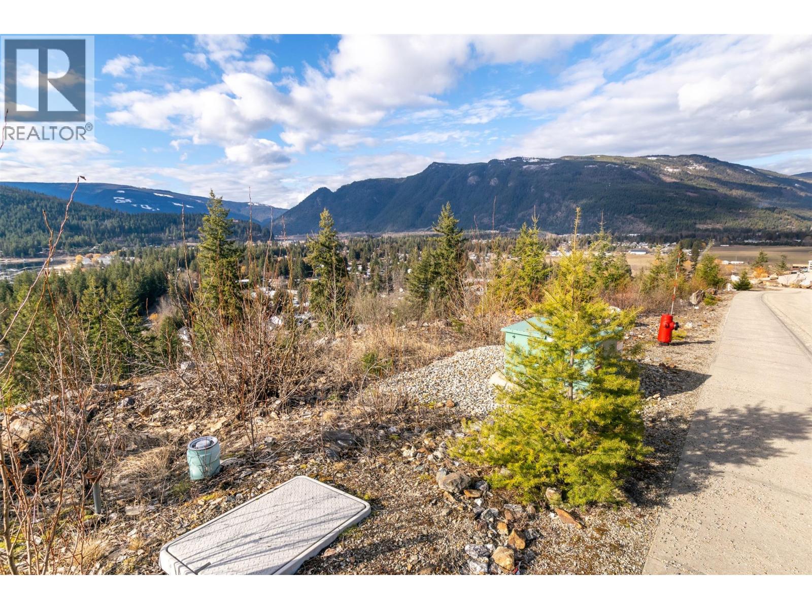242 Stoneridge Drive, Sicamous