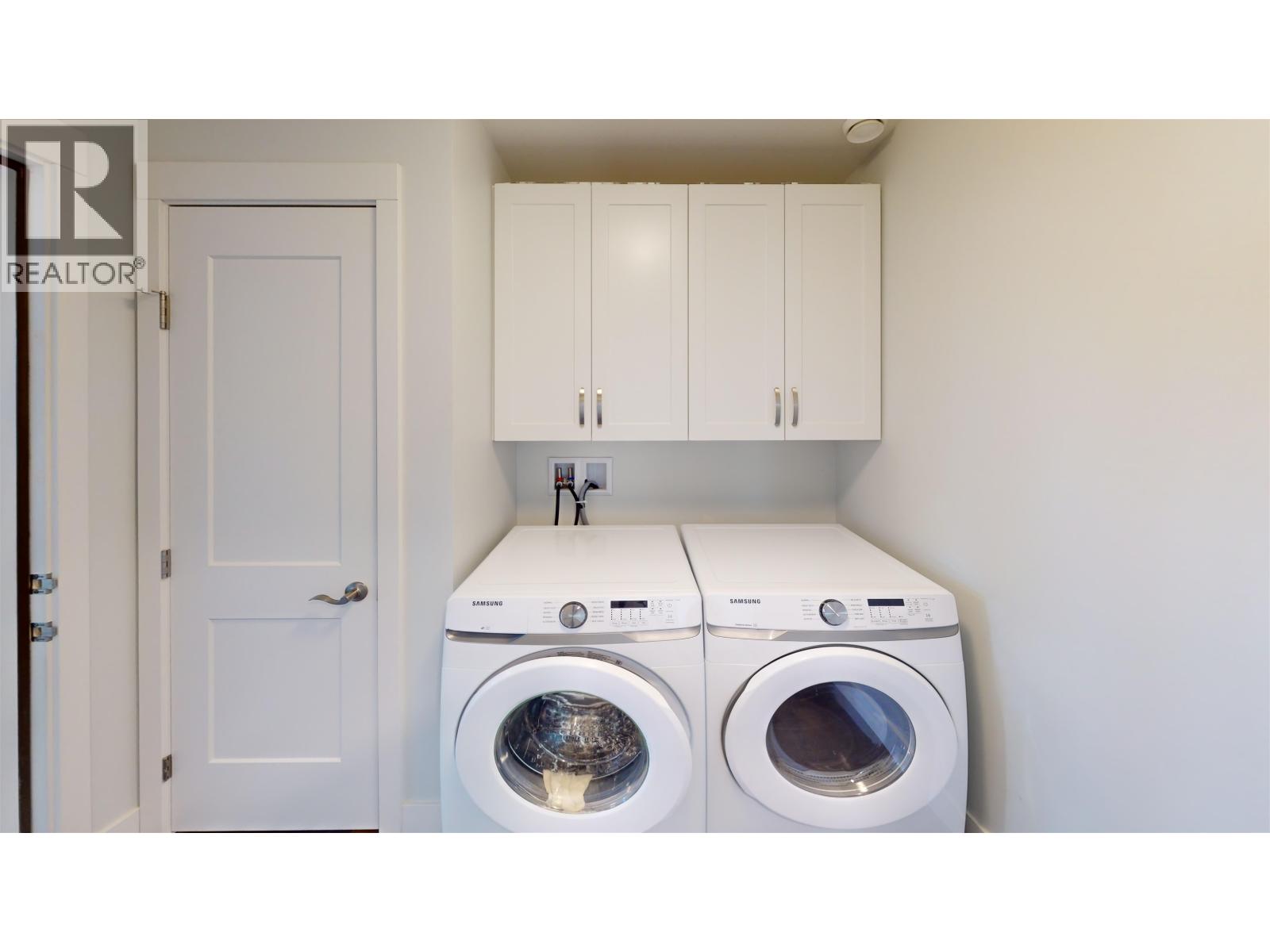 370 SANDHILL CRESCENT - 20