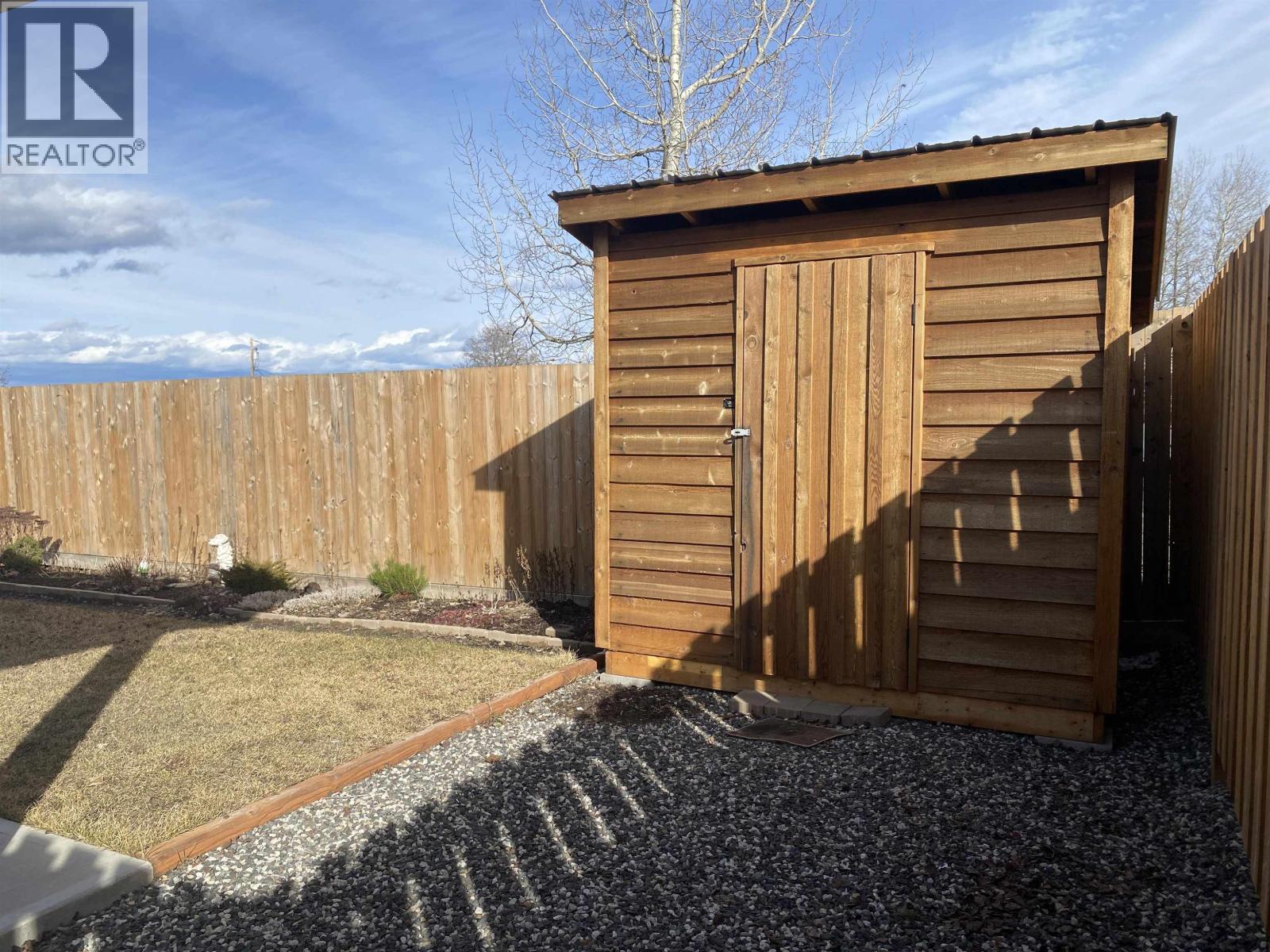 370 SANDHILL CRESCENT - 28