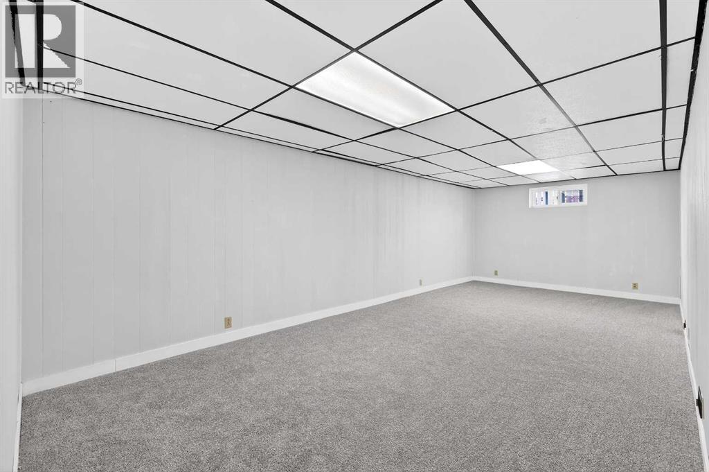 Single Family House Bungalow for Sale in  Hillary Crescent SW Haysboro Calgary 