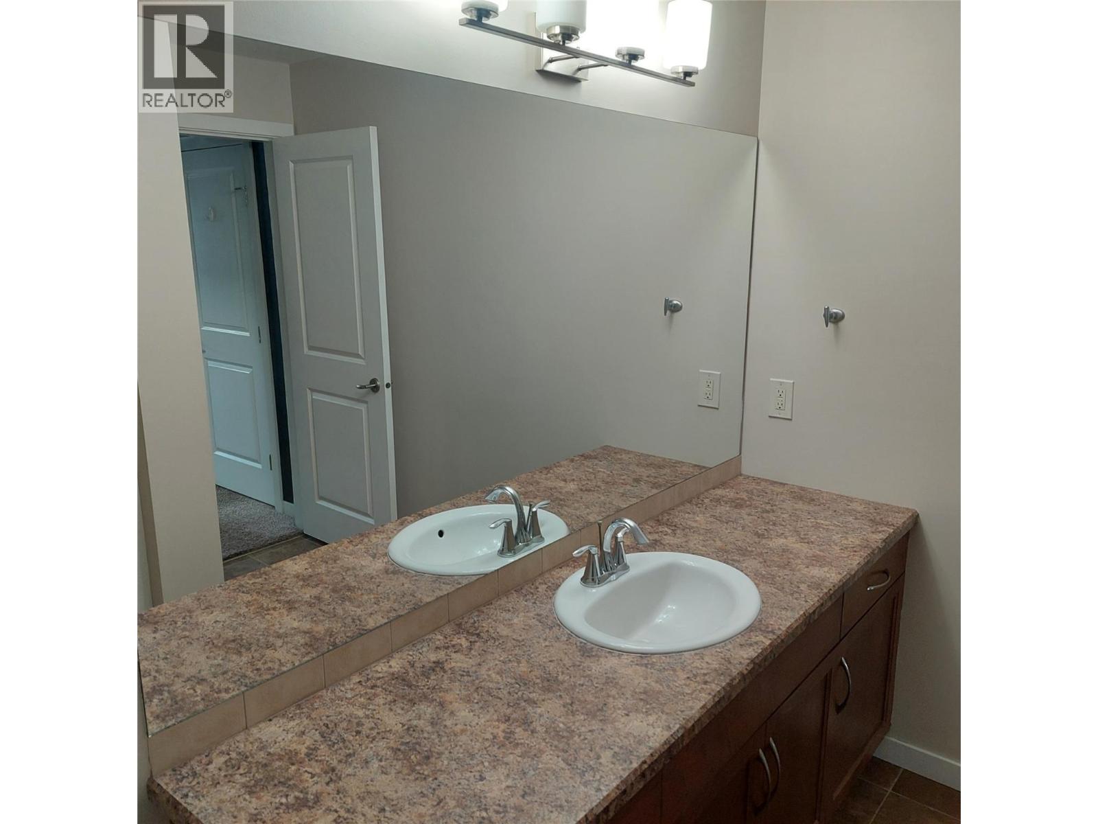 122 850 Saucier Avenue, Kelowna