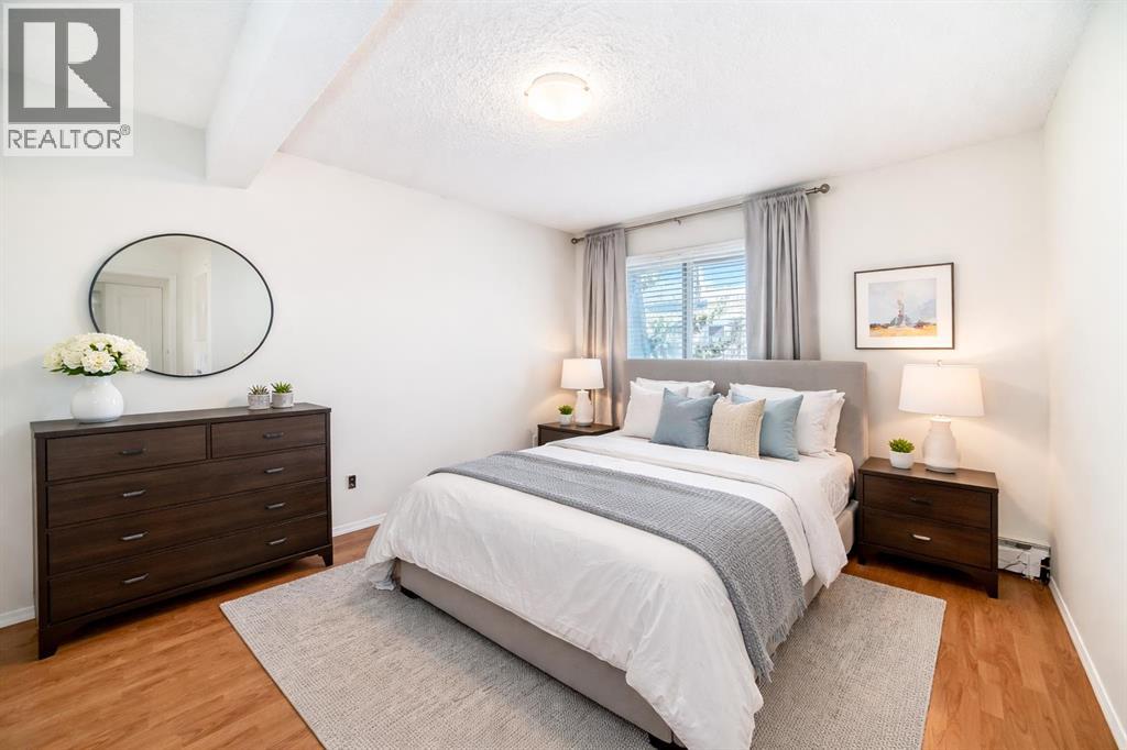 Single Family House Multi-level for Sale in   A Street NE Renfrew Calgary 