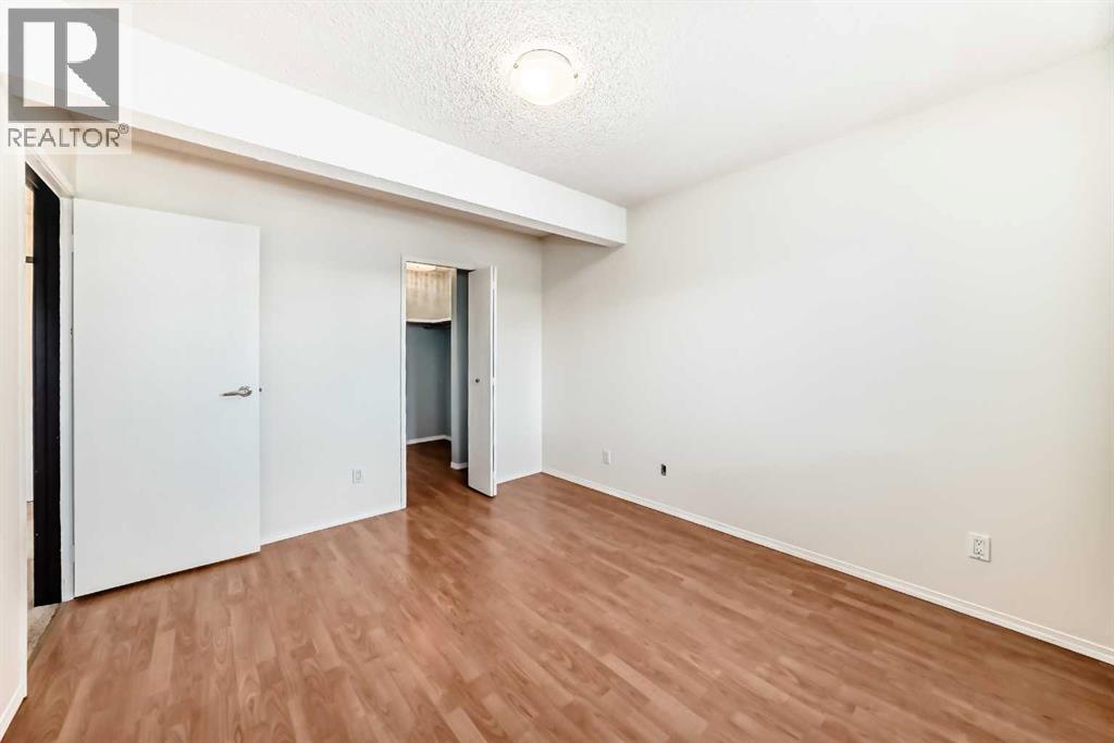 Single Family House Multi-level for Sale in   A Street NE Renfrew Calgary 