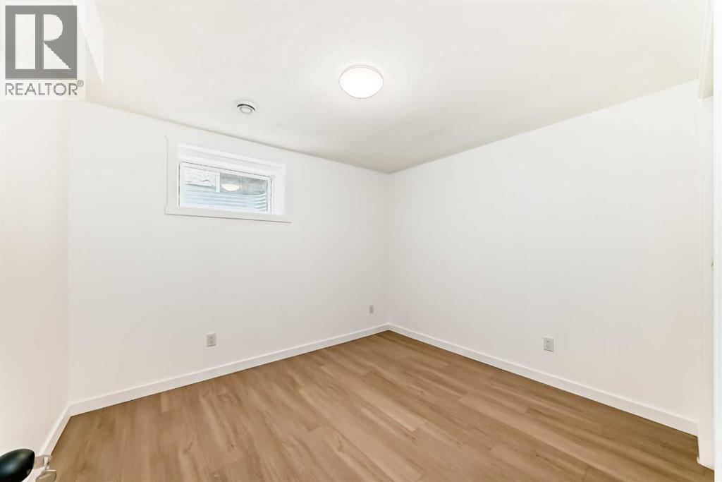 264 99 AVENUE SE - 26