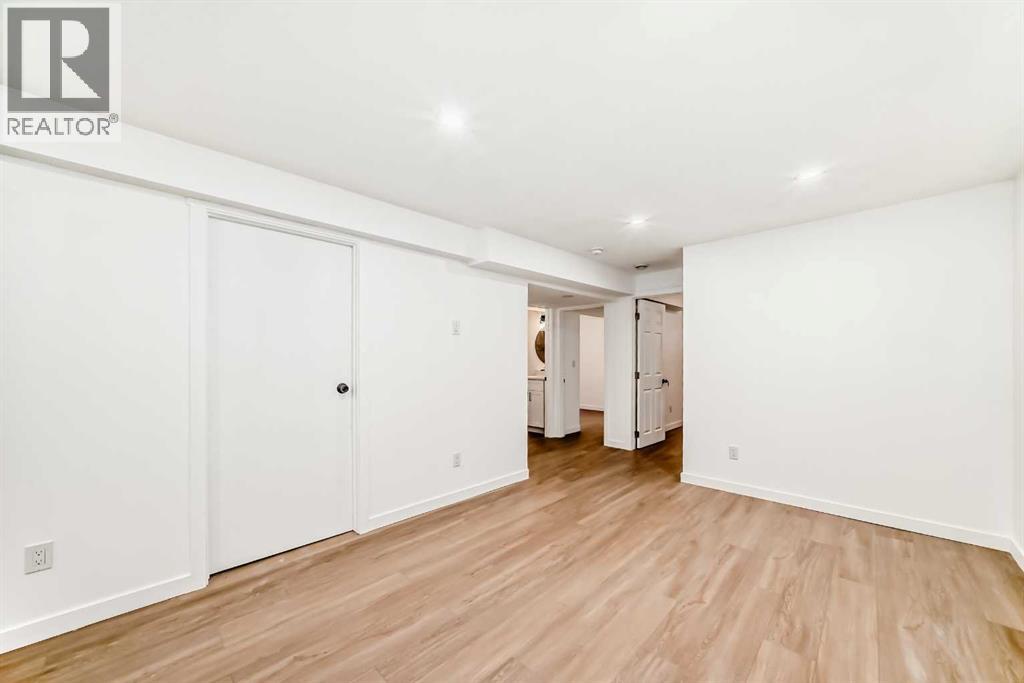 Single Family House Bungalow for Sale in   Avenue SE Willow Park Calgary 