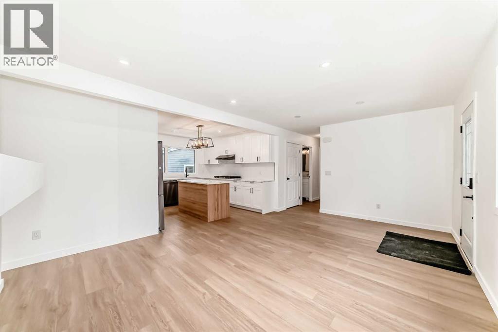 Single Family House Bungalow for Sale in   Avenue SE Willow Park Calgary 