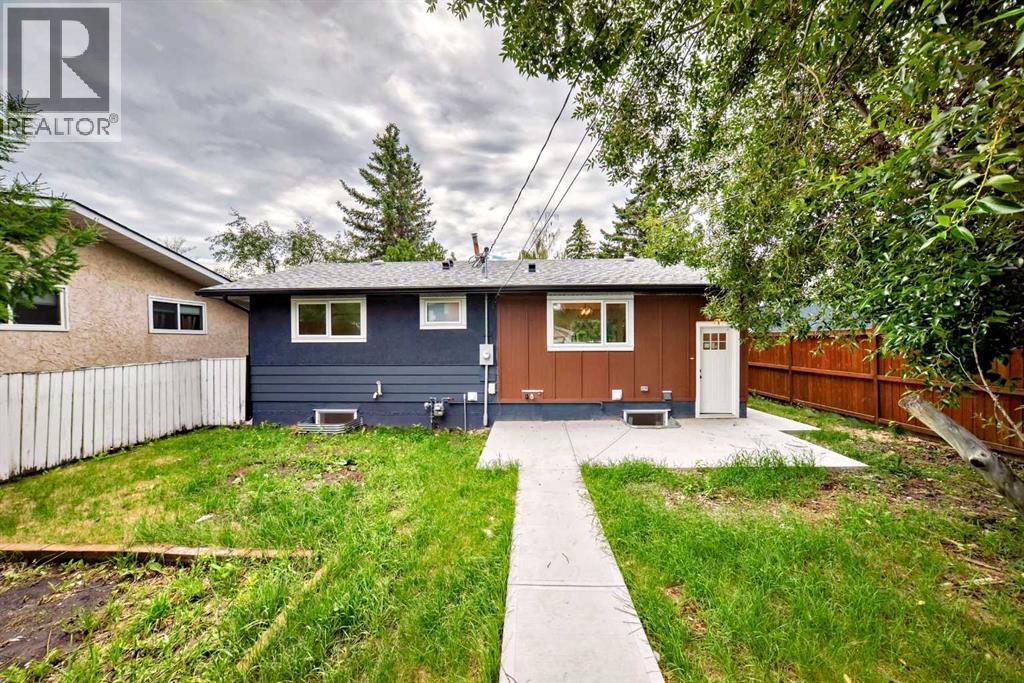 Single Family House Bungalow for Sale in   Avenue SE Willow Park Calgary 