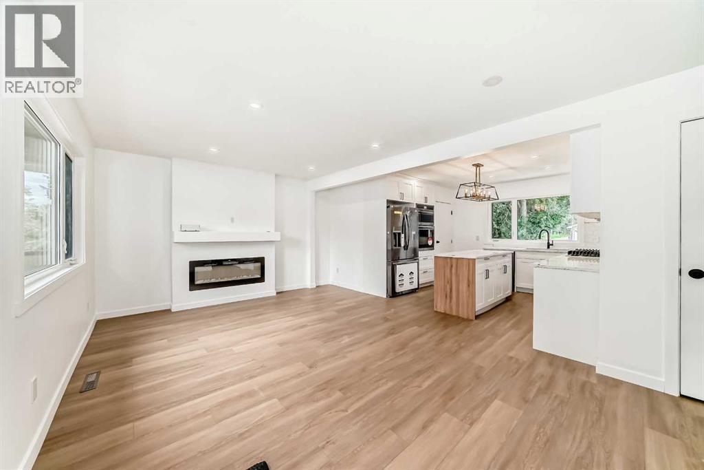 Single Family House Bungalow for Sale in   Avenue SE Willow Park Calgary 