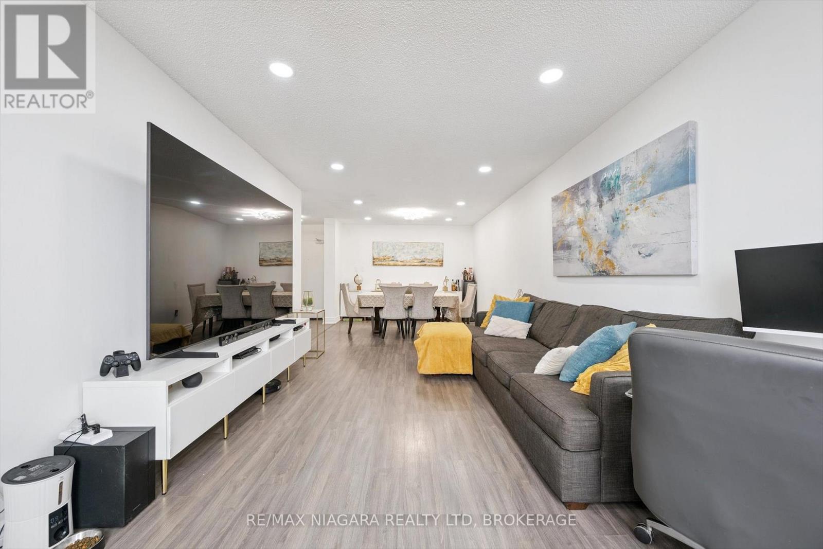 #2306 340 DIXON ROAD - 9