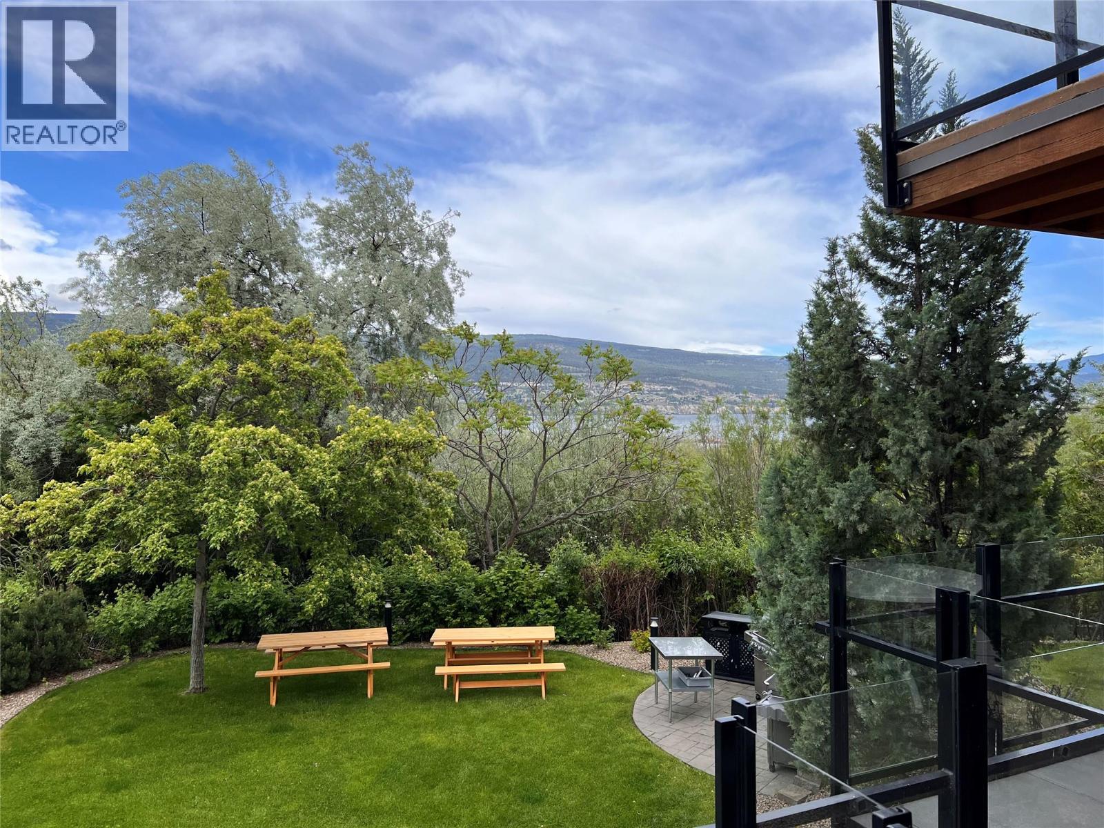 13011 LAKESHORE Drive S Unit# 115, Summerland