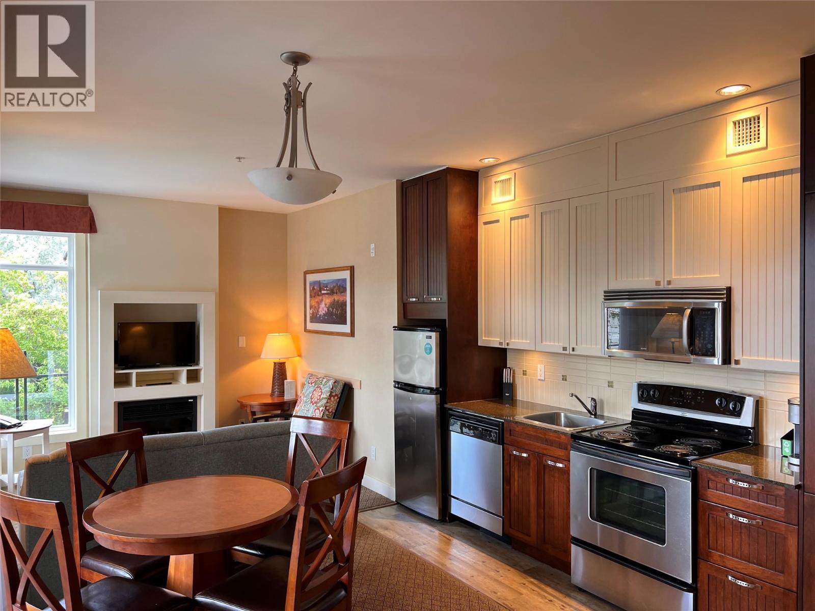 13011 LAKESHORE Drive S Unit# 115, Summerland