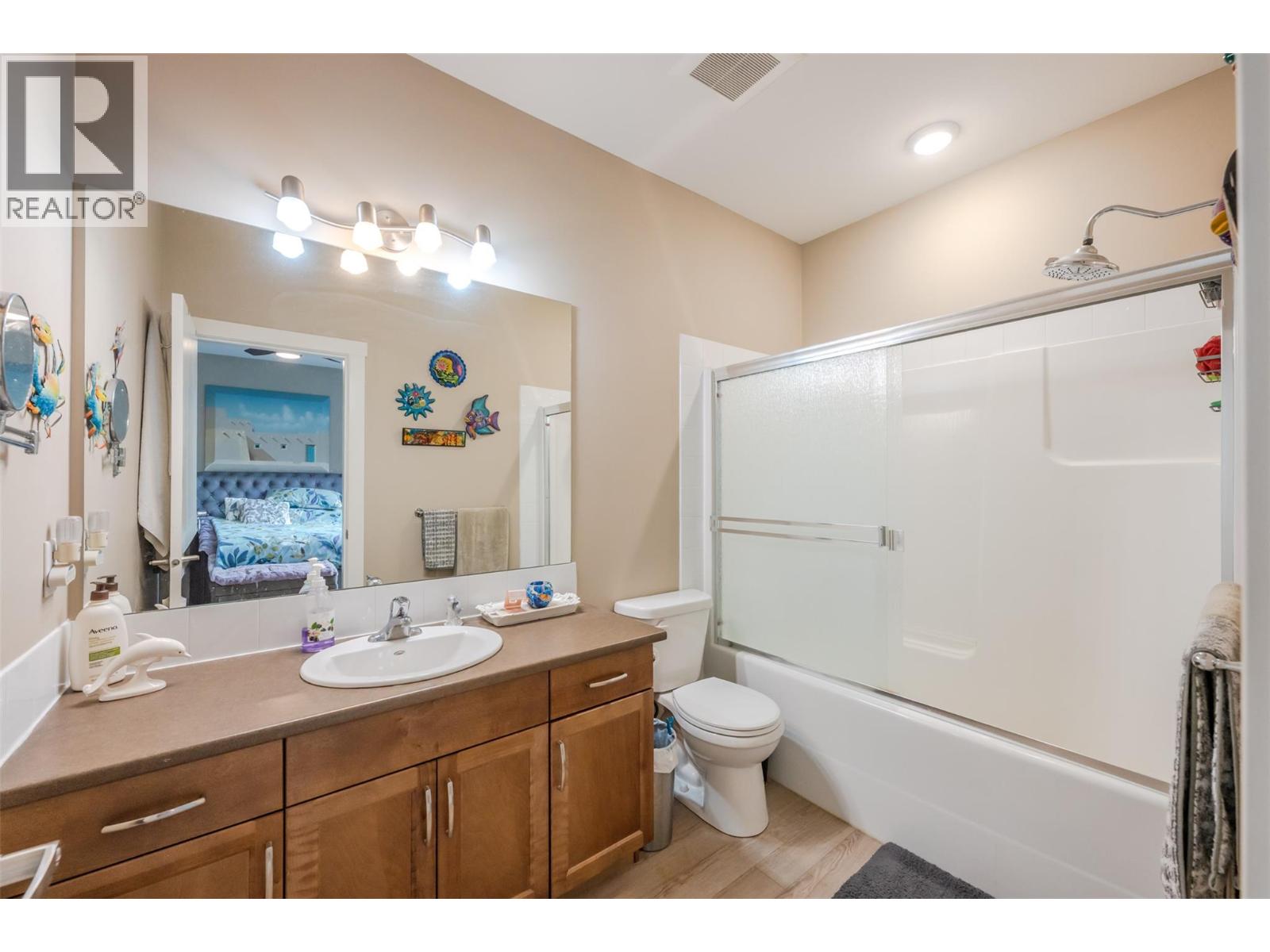 220 Brandon Avenue, Penticton