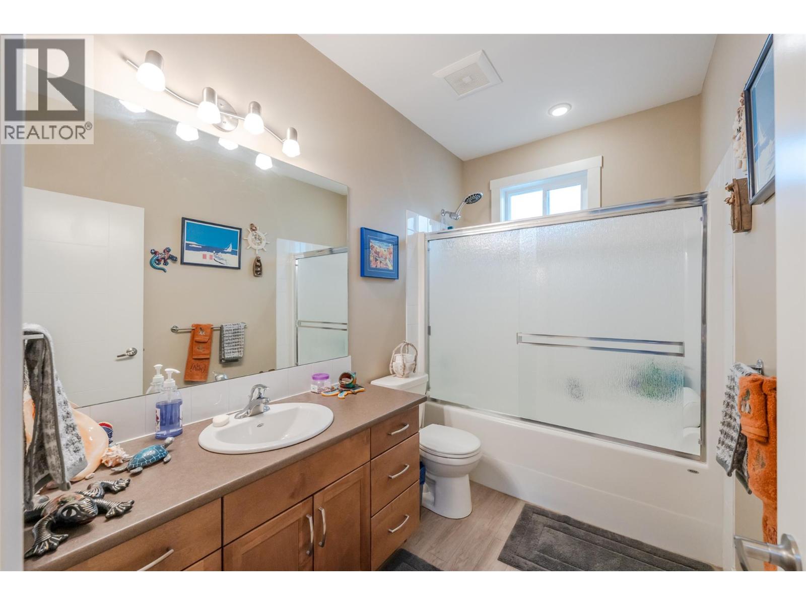 220 Brandon Avenue, Penticton