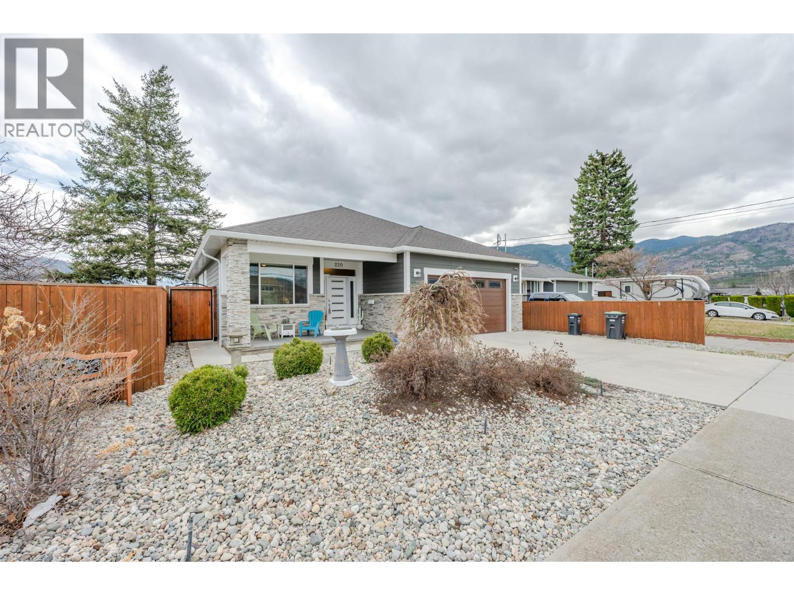 220 Brandon Avenue, Penticton