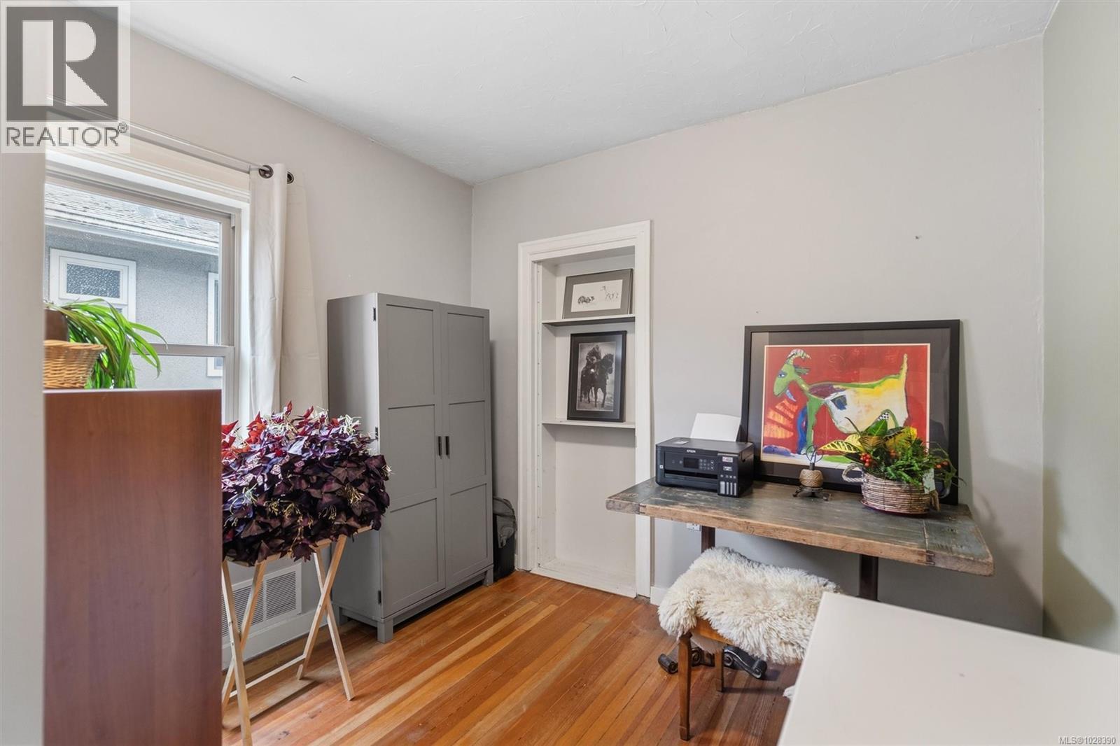 838 Old Esquimalt Rd - 55