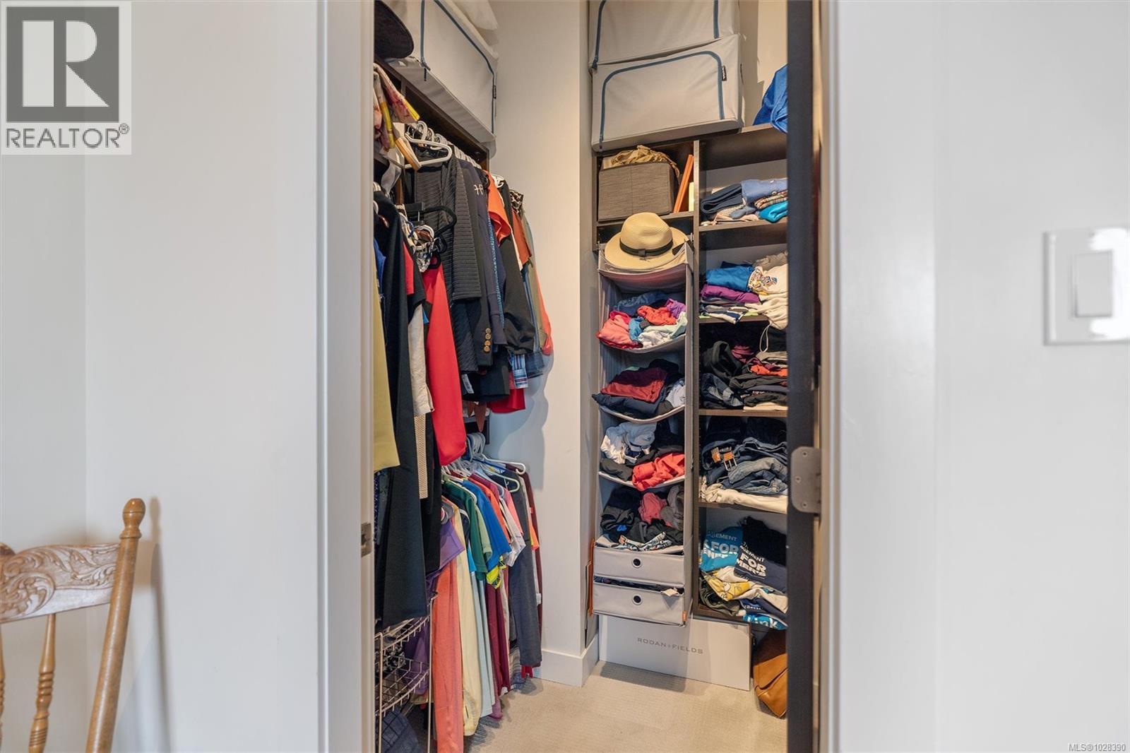 838 OLD ESQUIMALT RD - 30