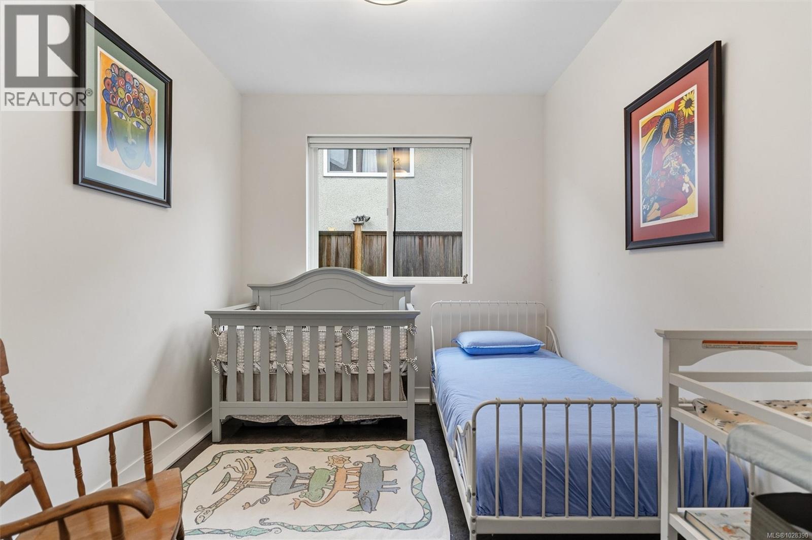 838 OLD ESQUIMALT RD - 21