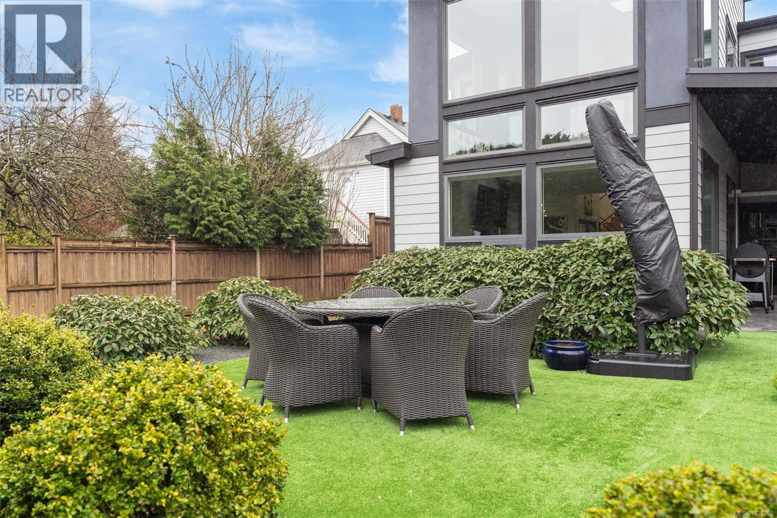 838 OLD ESQUIMALT RD - 63