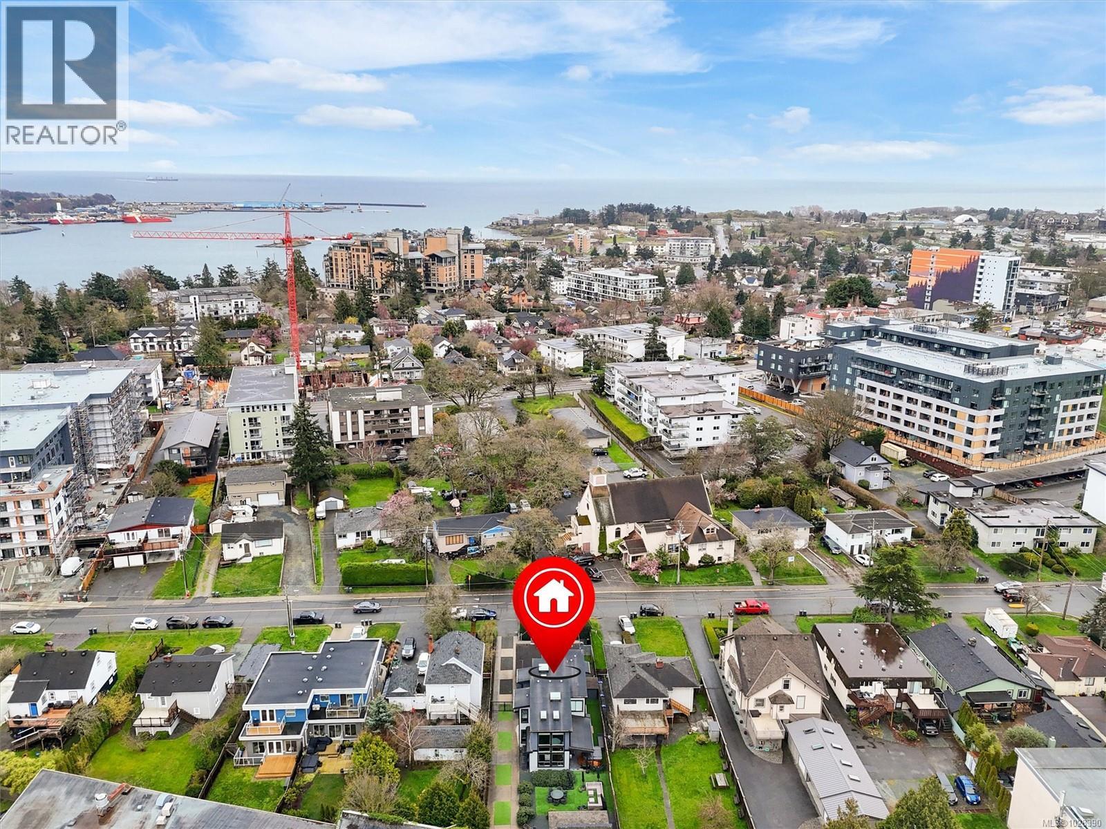 838 Old Esquimalt Rd - 77