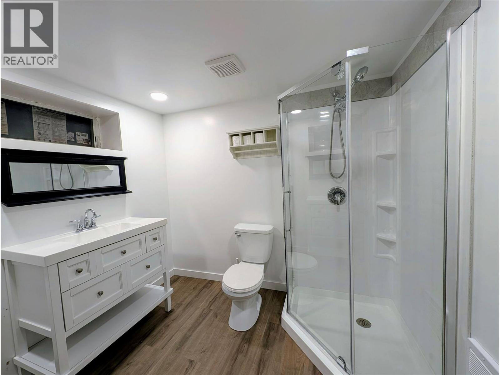 311 Dewdney Avenue, Clinton