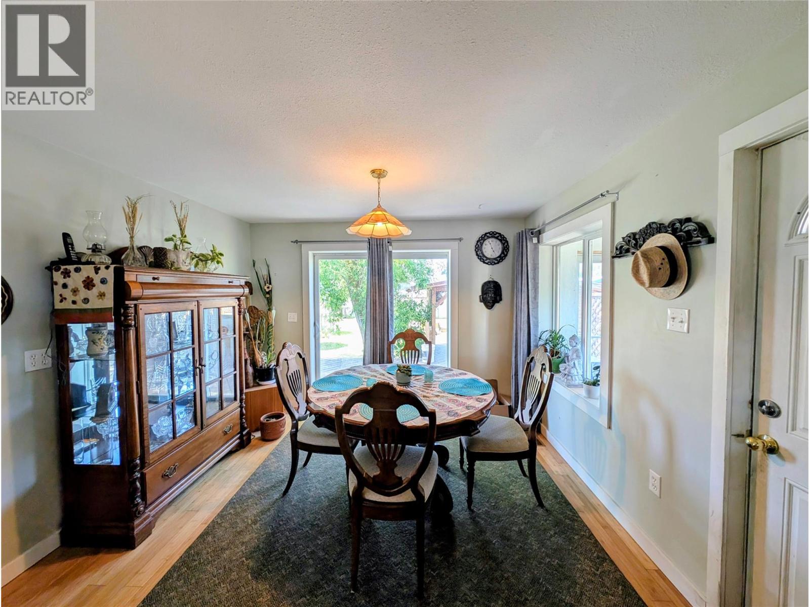 311 Dewdney Avenue, Clinton