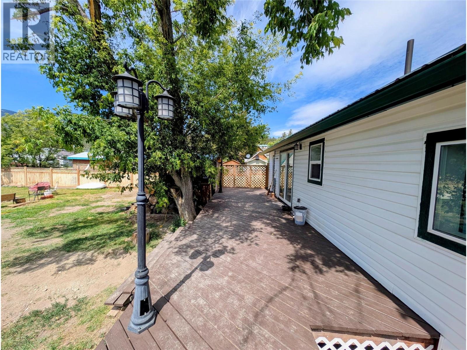 311 Dewdney Avenue, Clinton