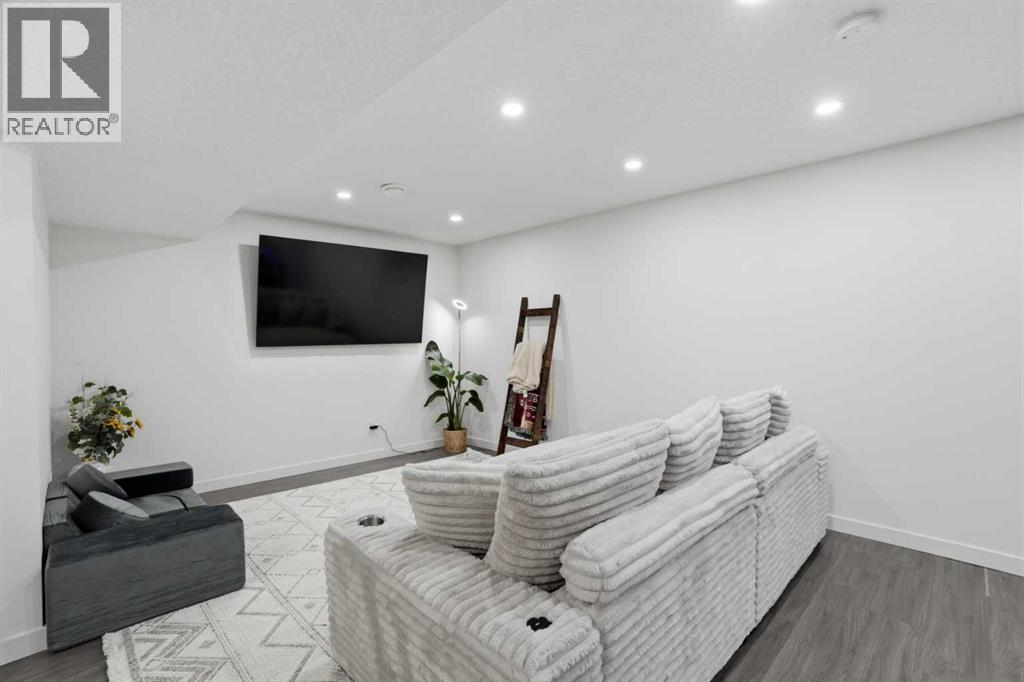 Single Family House for Sale in  Masters Manor SE Mahogany Calgary 