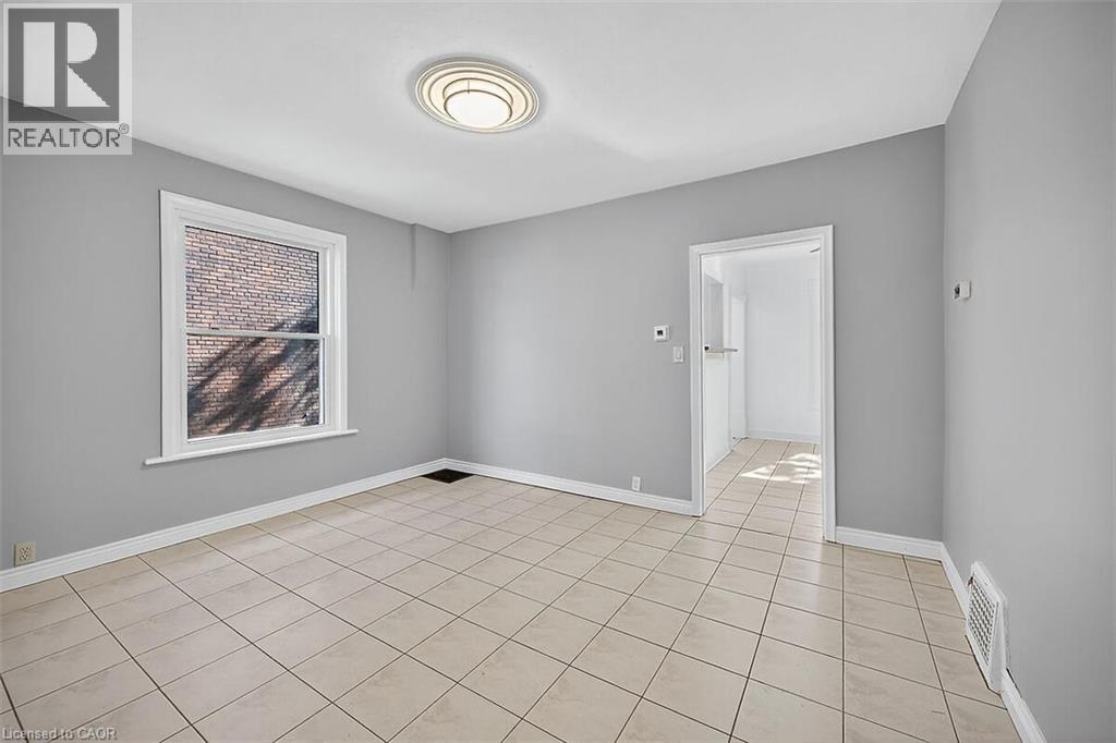 509 COLBORNE STREET - 13