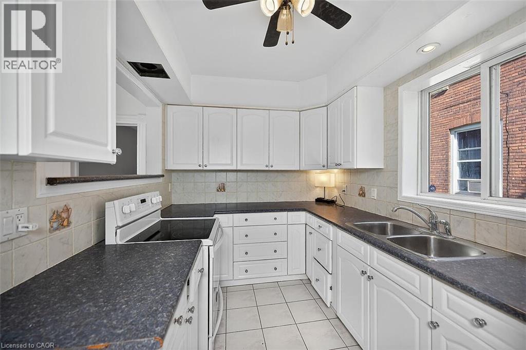 509 COLBORNE STREET - 22