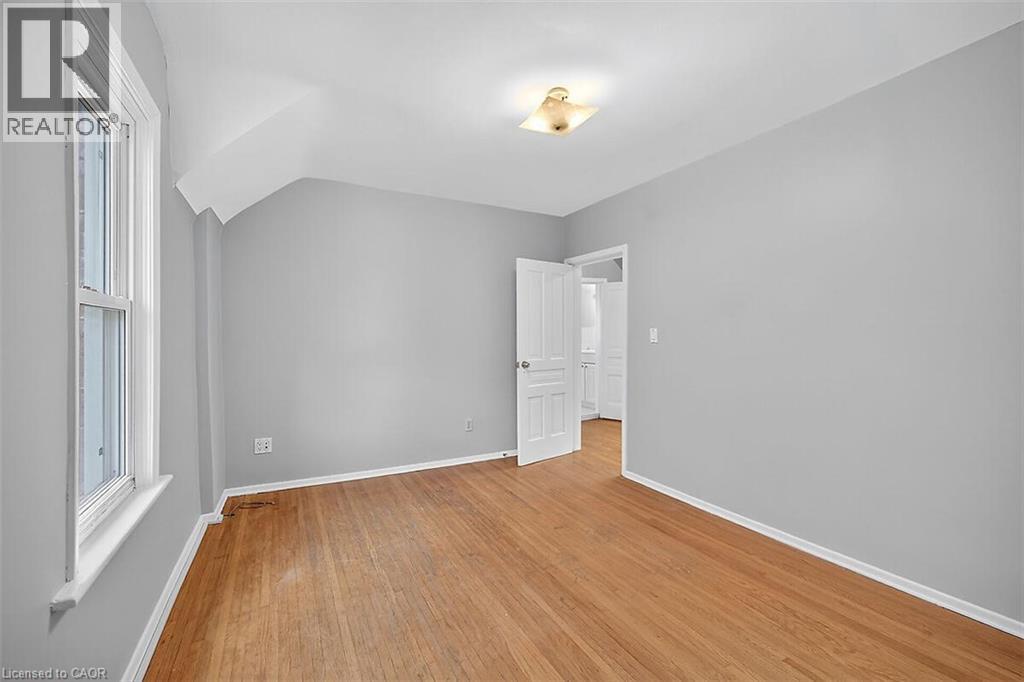509 COLBORNE STREET - 30