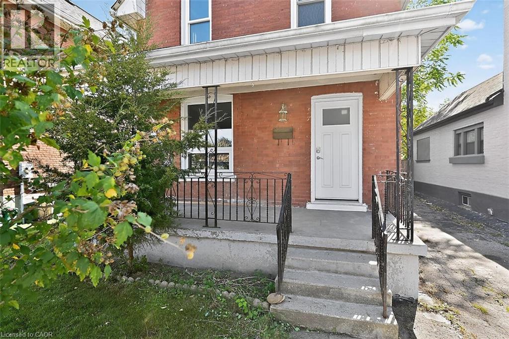 509 COLBORNE STREET - 36