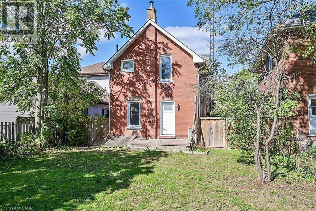 509 COLBORNE STREET - 46