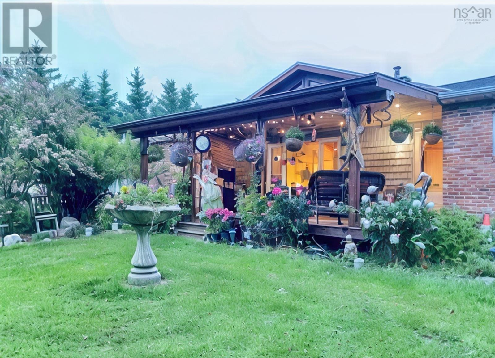 Property photo of 36 Green Rock Drive