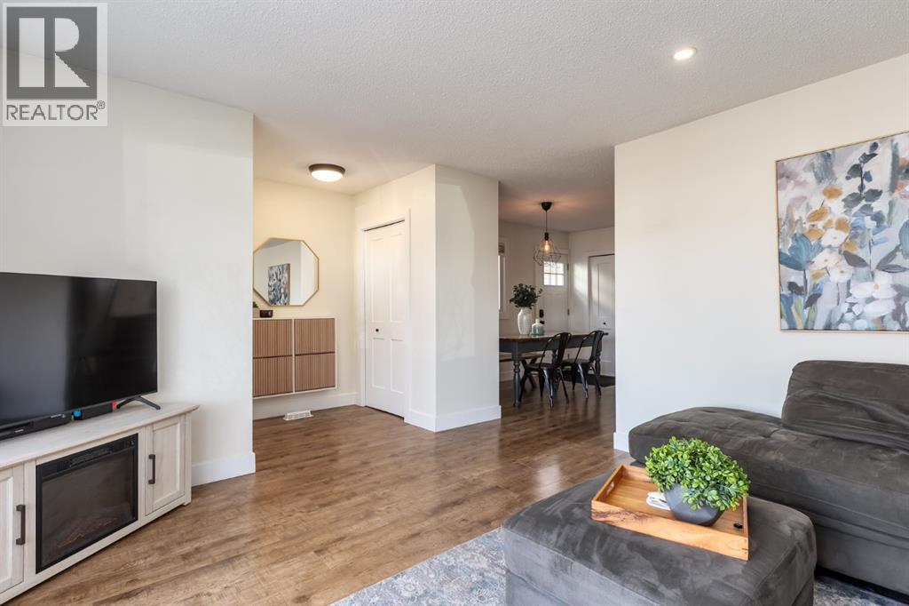 Single Family House 3 Level for Sale in  A Street SE Ogden Calgary 