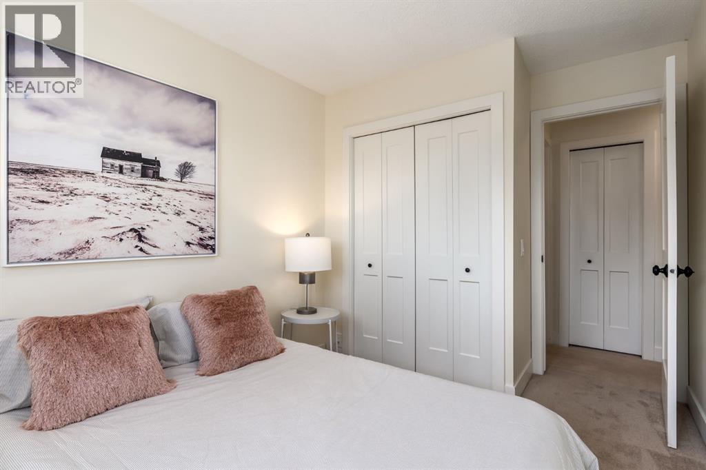 Single Family House 3 Level for Sale in  A Street SE Ogden Calgary 