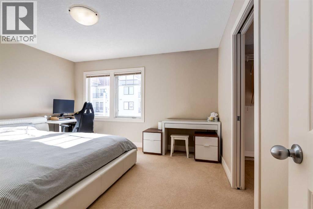 Single Family House 4 Level for Sale in  Royal Oak Plaza NW Royal Oak Calgary 