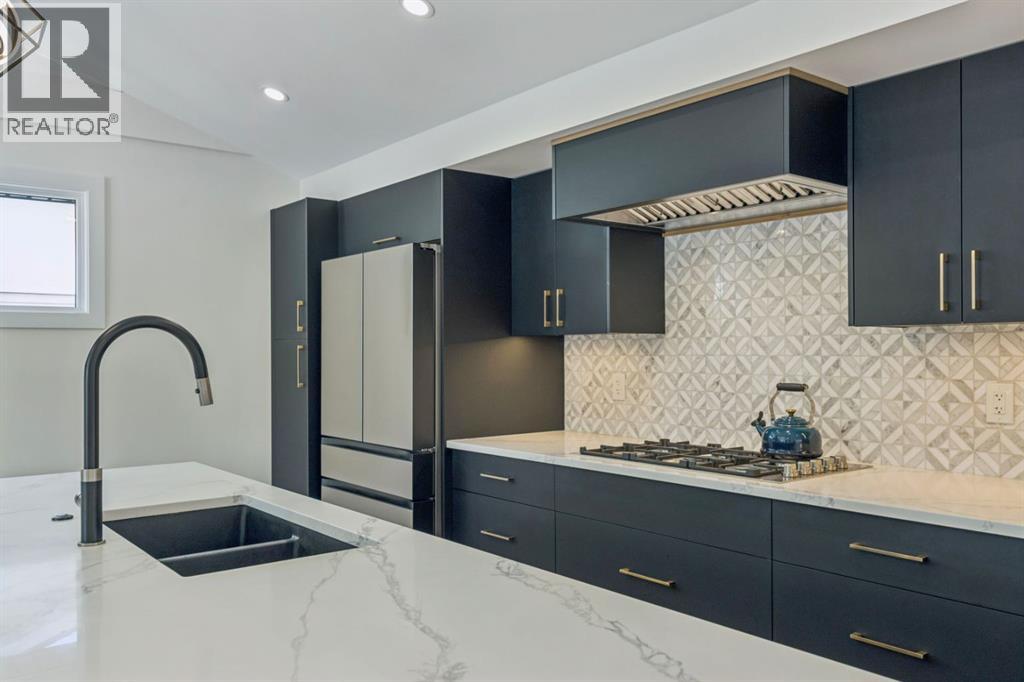 Single Family House for Sale in  Silvergrove Drive NW Silver Springs Calgary 