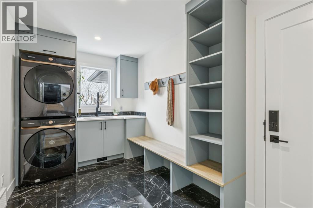 Single Family House for Sale in  Silvergrove Drive NW Silver Springs Calgary 