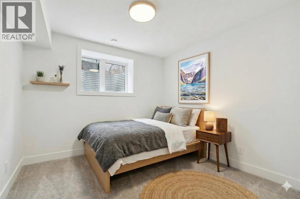 Single Family House for Sale in  Silvergrove Drive NW Silver Springs Calgary 