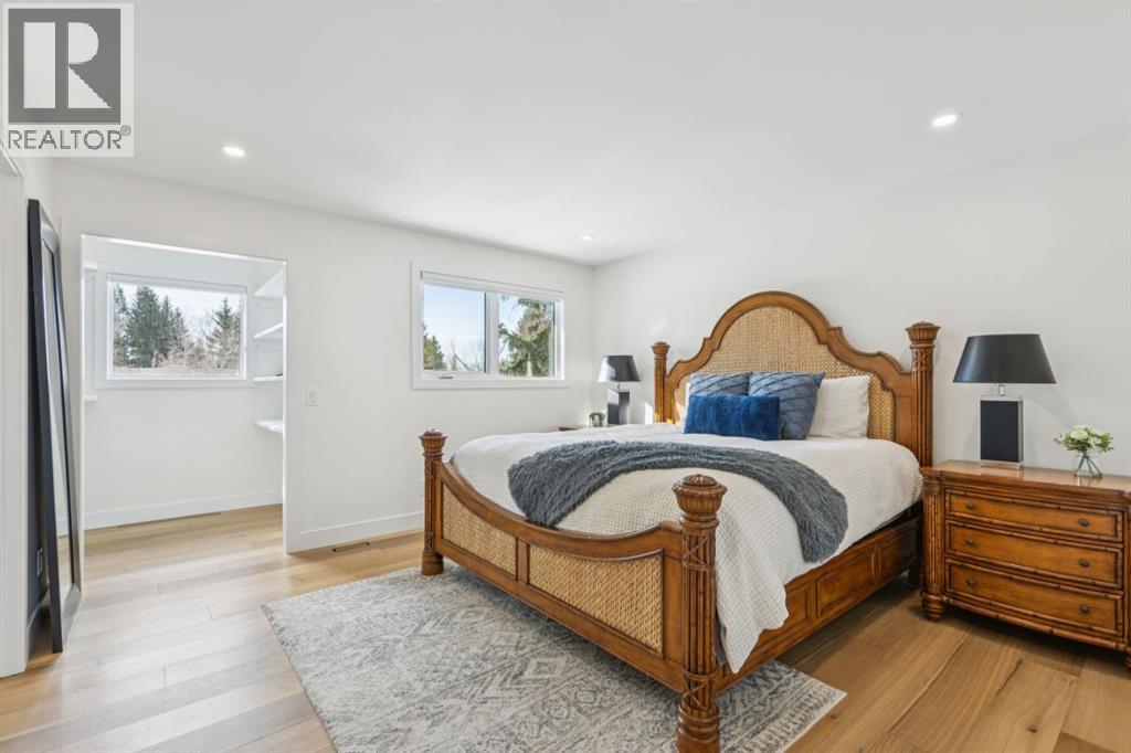 Single Family House for Sale in  Silvergrove Drive NW Silver Springs Calgary 