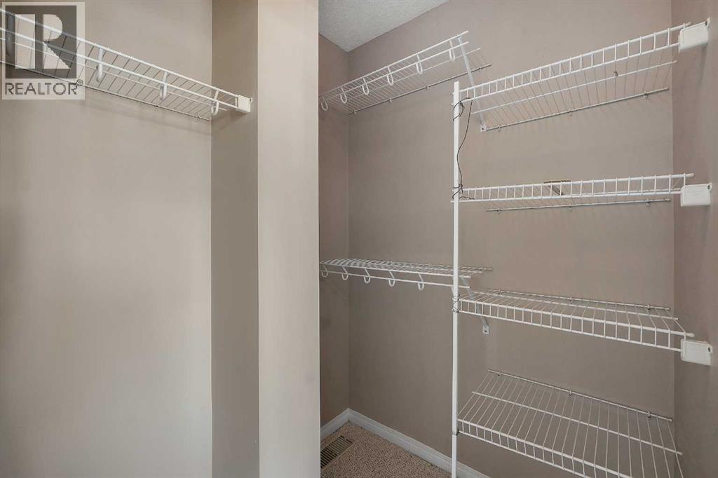 Single Family House for Sale in  New Brighton Drive New Brighton Calgary 