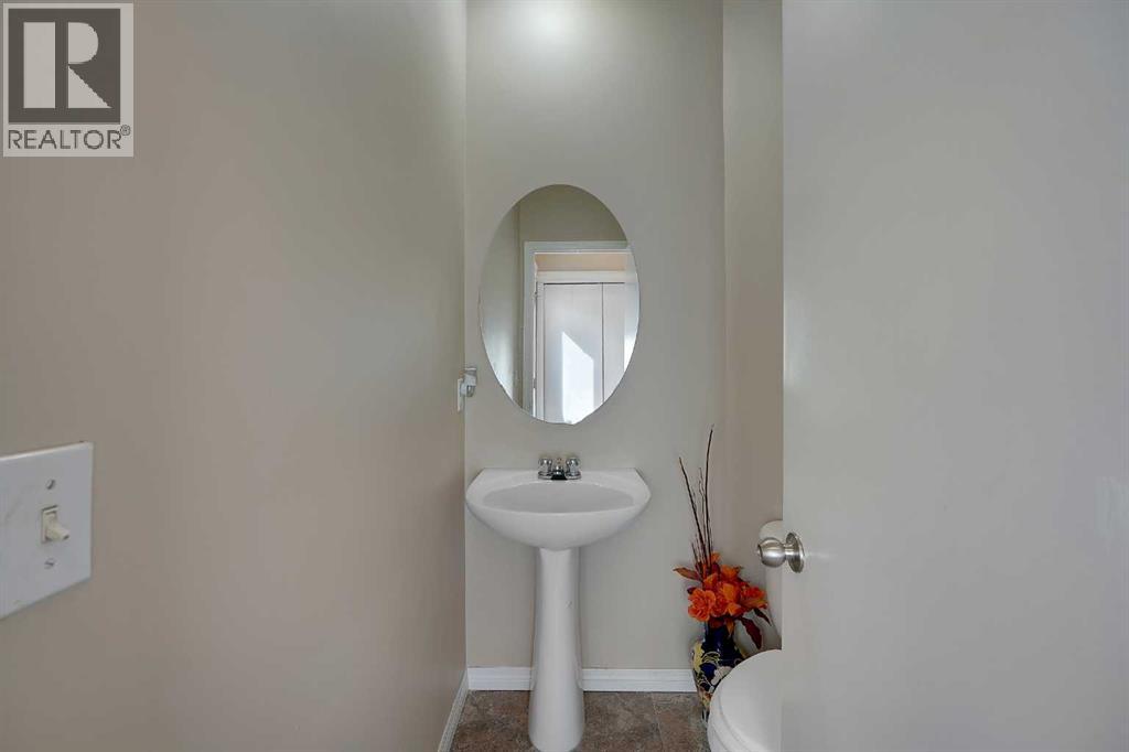 Single Family House for Sale in  New Brighton Drive New Brighton Calgary 